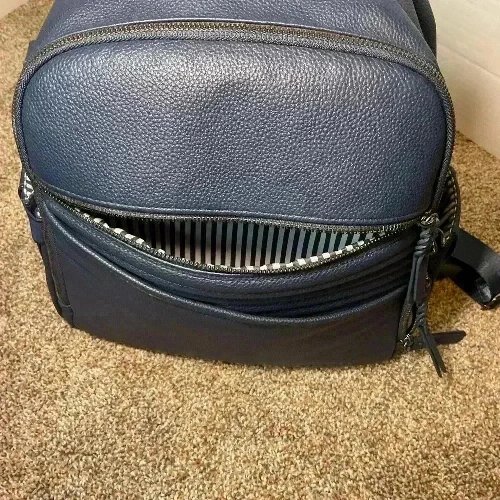 Rad|Rev navy blue backpack/diaper bag. Great condition! - Picture 7 of 11